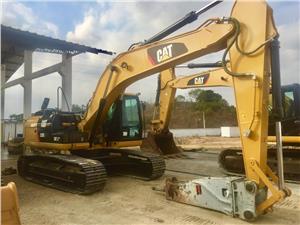 Excavadoras Caterpillar 320D2L (Con Martillo Hidraulico) (Guayaquil)