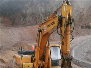 Excavadoras Hyundai hyundai 320 lc7 robex (Loja)